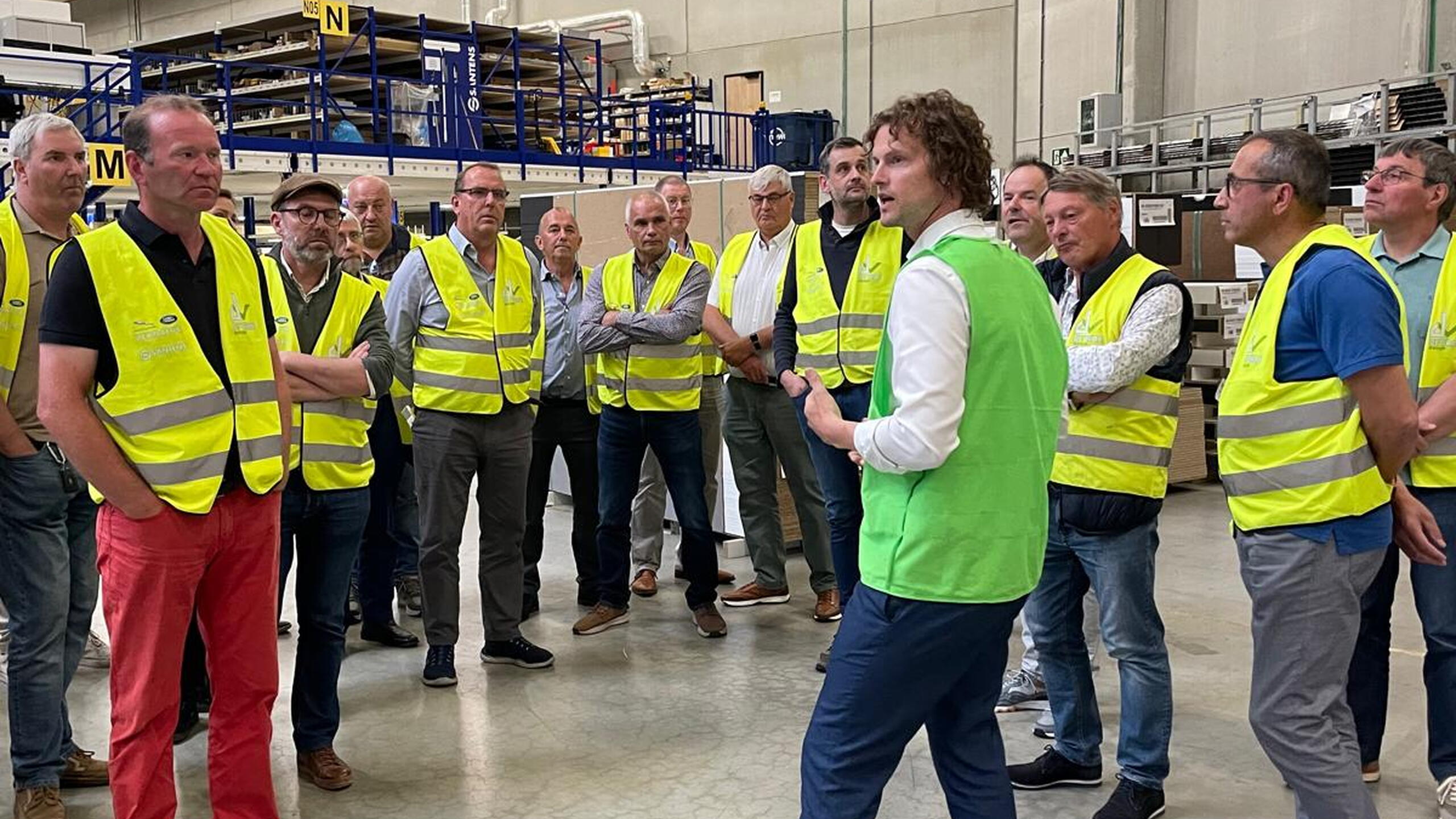 21/05/2025 - AV Embuild Vlaamse Schrijnwerkers en bezoek Santens Merelbeke