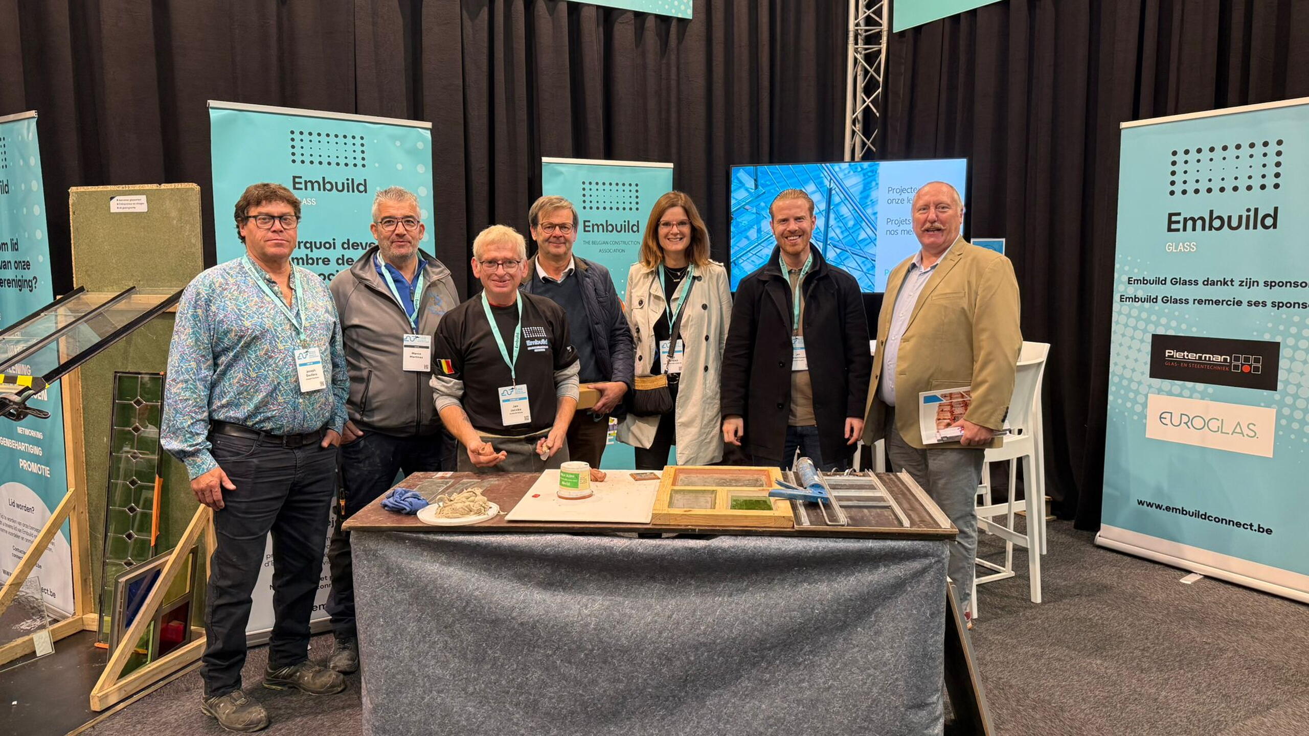 21/10/2025 - Dag van de Afwerking - Demonstratie 'afkitten van beglazing'